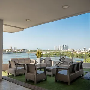 Apartamento Con Balcón Cerca Al Centro, Cartagena